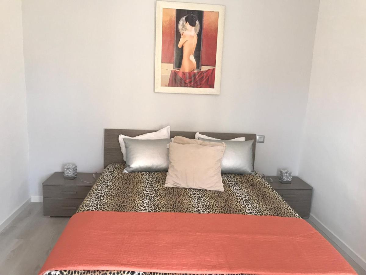 מנטון Appartement Terrasse Dans Palace Centre Ville מראה חיצוני תמונה